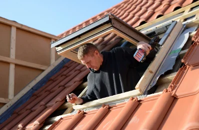 Pose de fenêtres de toit Velux à Meslay
